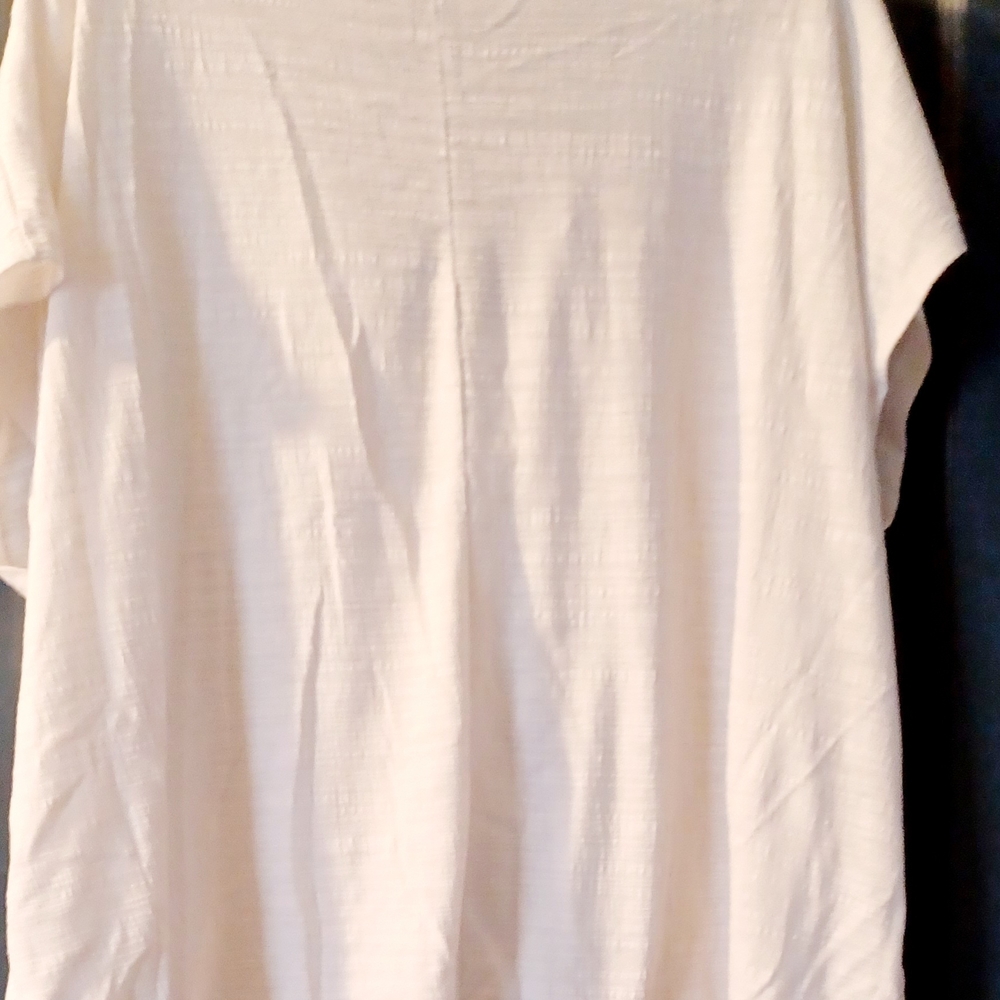 Womens 3-button-down Top - Picture 2 of 2